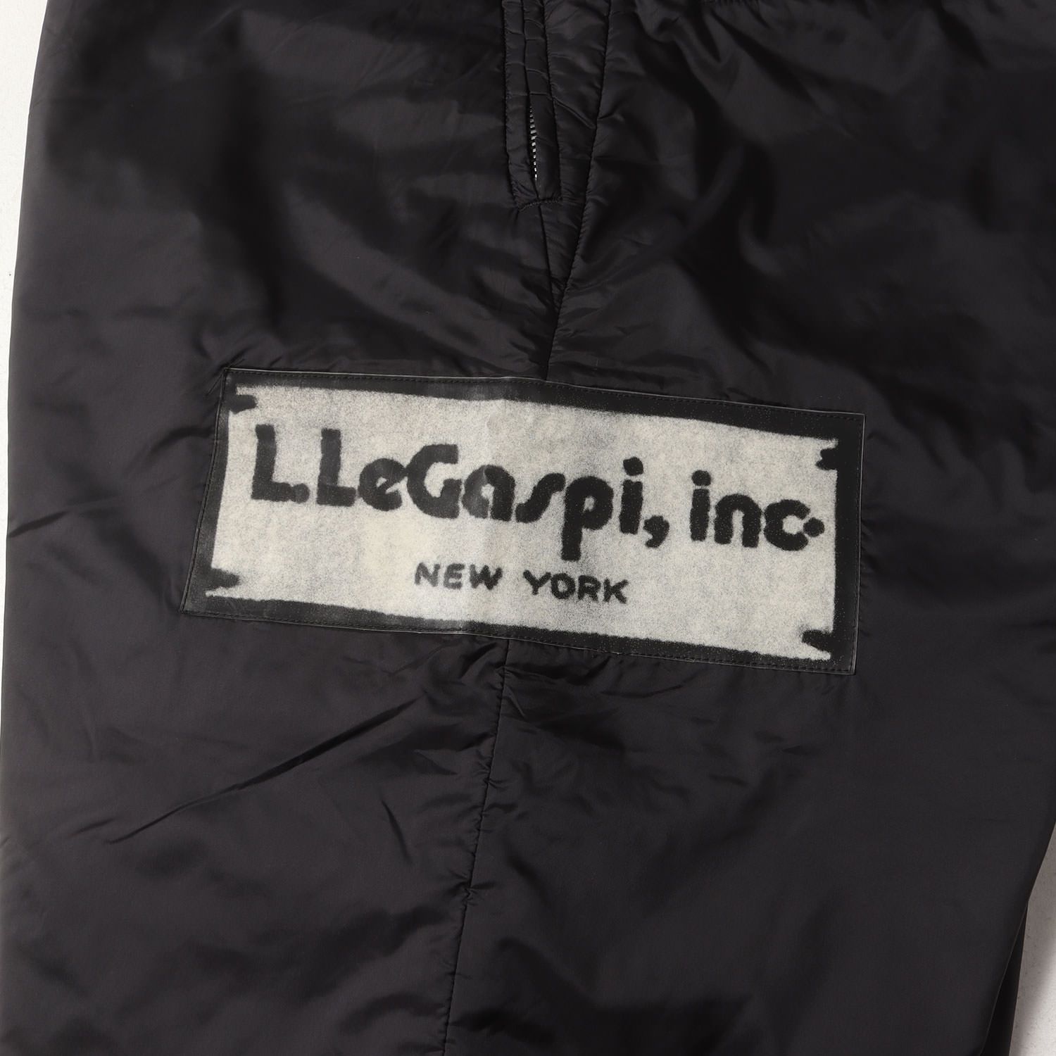 RICK OWENS リックオウエンス パンツ ブラック 黒 サイズ:46 | 裾ジップ ナイロン ジョガー トラック パンツ | BLACK TRACK PANTS RR19F4388 NZEH8 | イタリア製 | ボトムス ズボン【メンズ】【中古】【K4623】 RICK OWENS リックオウエンス パンツ ブラック 黒 サイズ:46 | 裾