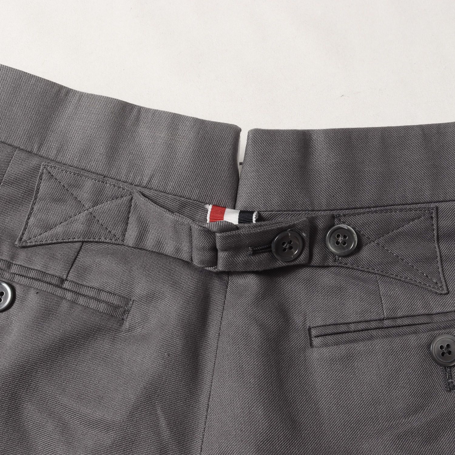 THOM BROWNE トムブラウン メンズ コットン パンツ 楽天市場】トムブラウン THOM BROWNE メンズ パンツ ボトムス ロゴ