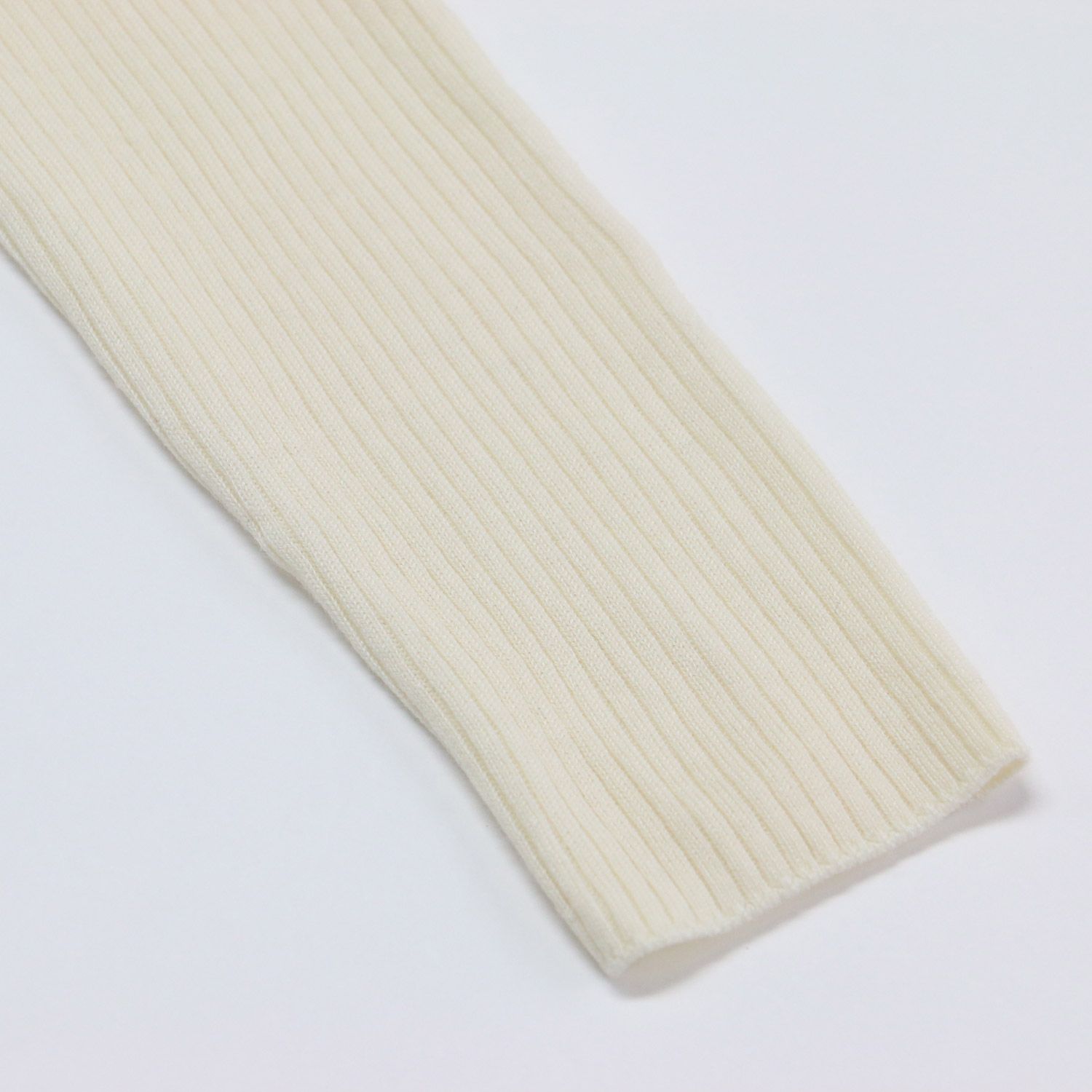 theory luxe セオリーリュクス ニット オフホワイト 白 サイズ:38(M) | リブ タートル ニット | LAWRENCE JADE | プルオーバー 長袖 スリット Iラインシルエット ウール | トップス セーター【レディース】【中古】【K4623】 theory luxe セオリーリュクス ニット オフホワイト 白 サイズ:38(M