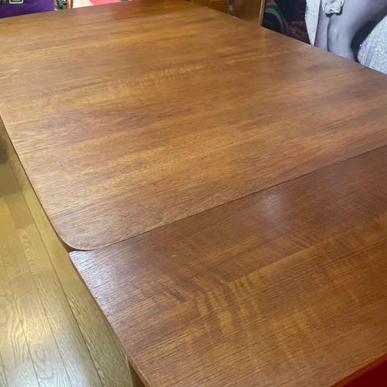 ドローリーフテーブル