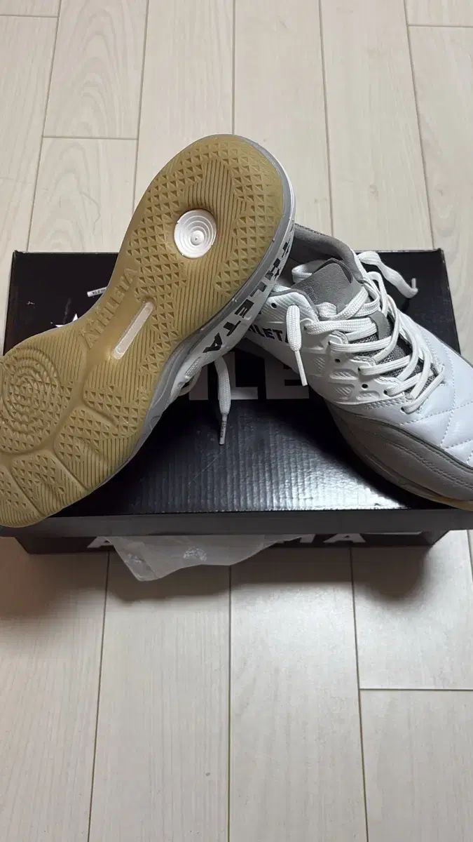 アスレタ インドア サッカーシューズ テオ