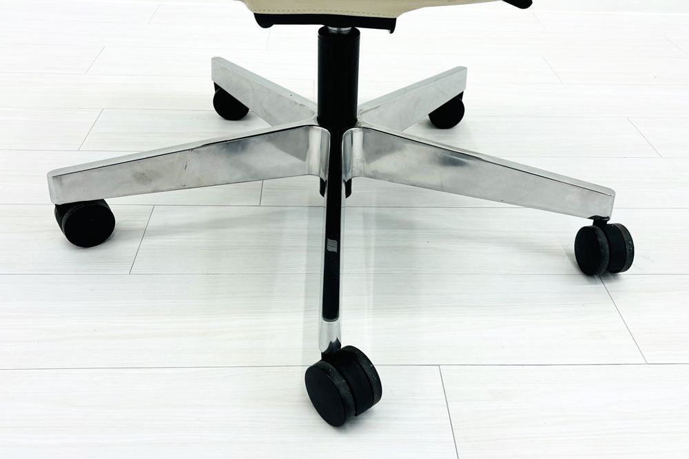 ノール Knoll ノル リミックスチェア 2020年製 ハイバック アルミループ肘 アルミミラー脚 レザー ベージュ A000003915 MARWIL-DEMENAGEMENTS_CH