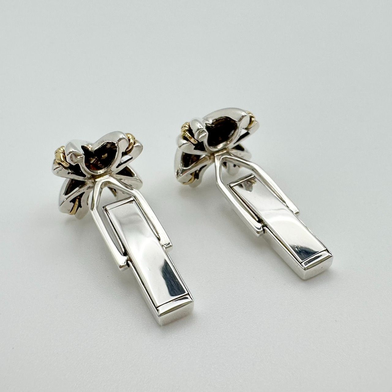 返品OK】TIFFANY&Co. ティファニー シグネチャー ツイスト カフス