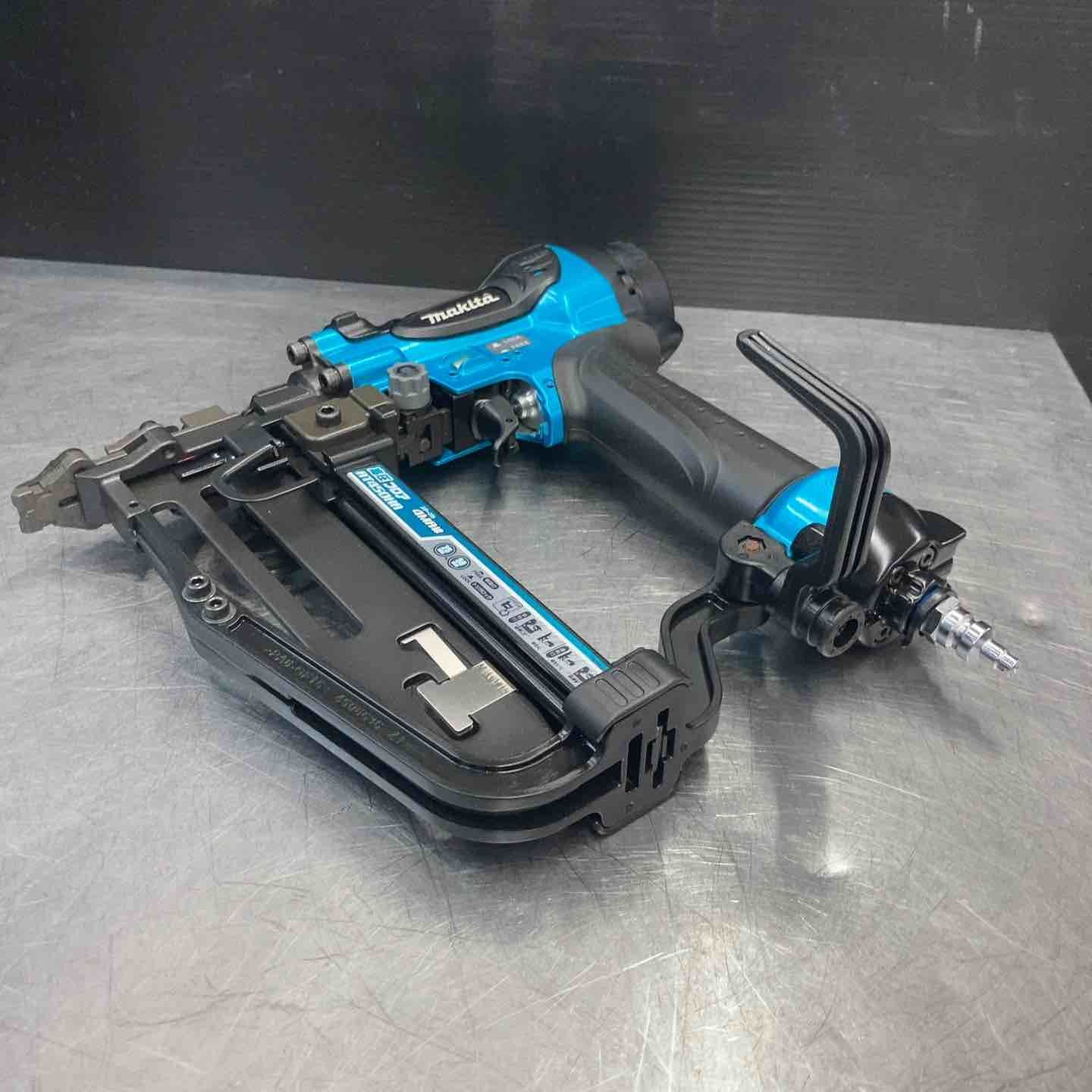 マキタ makita 50mm 高圧フロアタッカ AT450HAM 東大和店