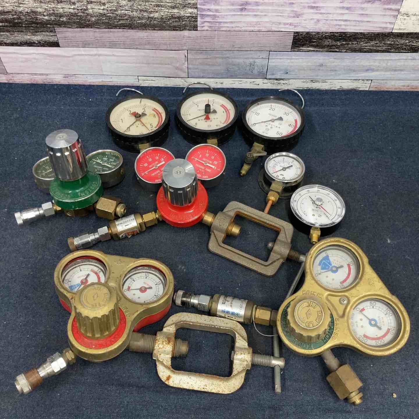 現状品 小物 プレッシャーゲージ レギュレーター 酸素調整器 アセチレン調整器 圧力計 小池酸素工業 等 動作未 八潮店