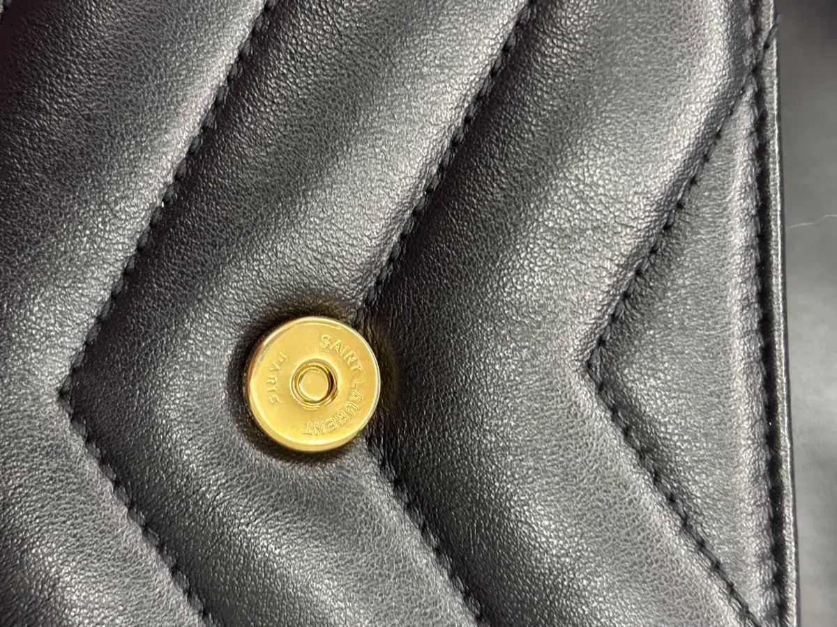 イヴ サンローラン