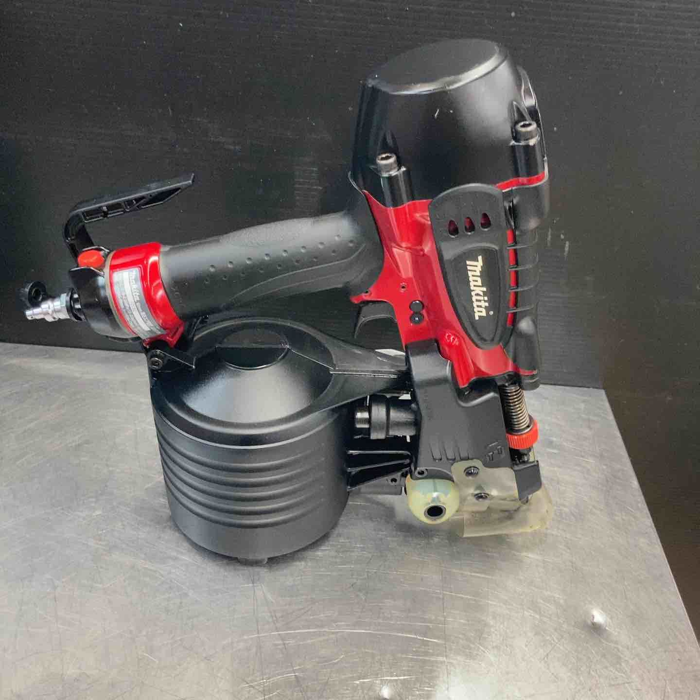 中古美品】 マキタ(makita) 90mm 高圧エア釘打ち機 AN931H 【東大和店 
