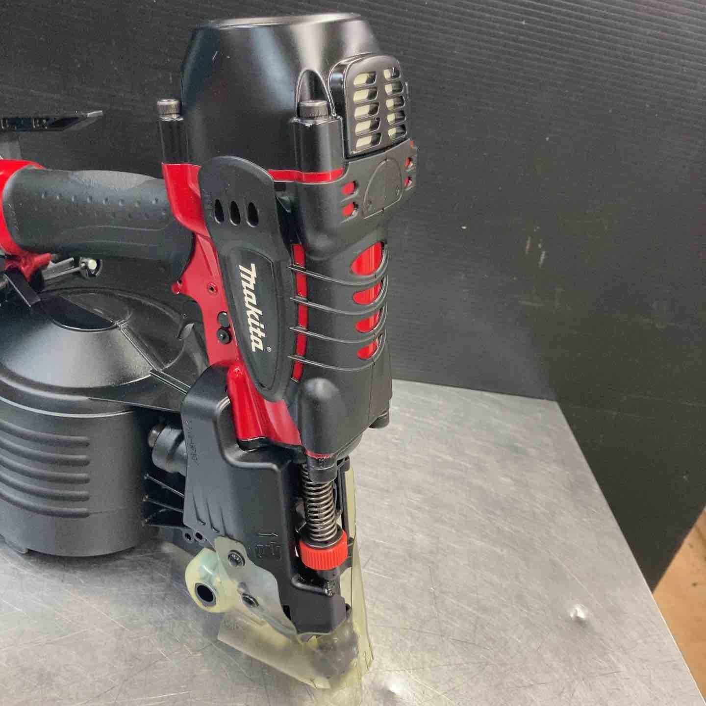 中古美品】 マキタ(makita) 90mm 高圧エア釘打ち機 AN931H 【東大和店 