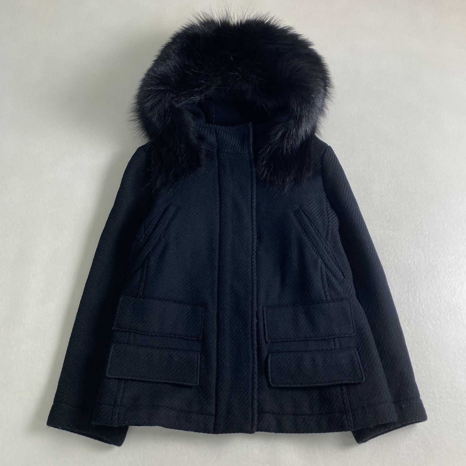 PRADA フード付きコート ファー　ポンチョ PRADA フードコート ファーポンチョ