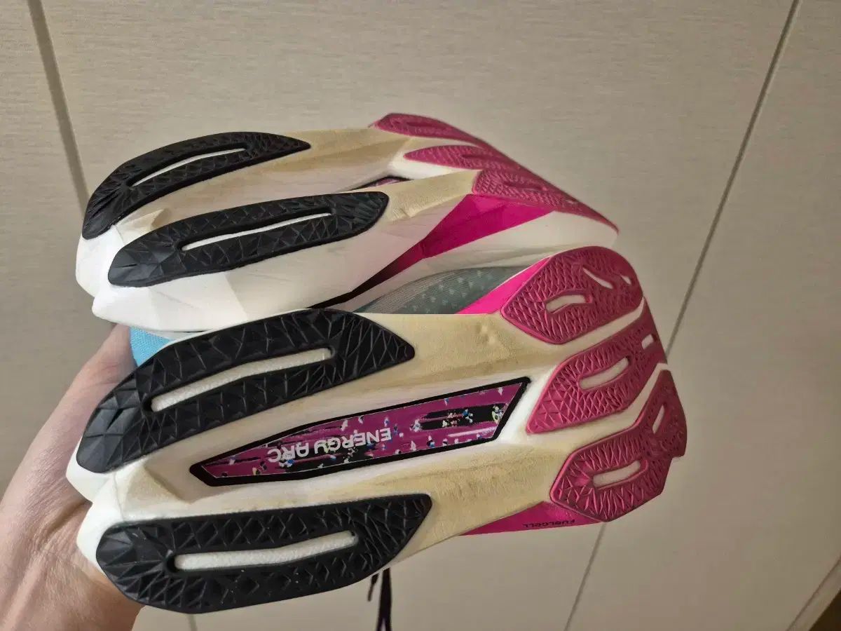 ニューバランス フューエルセル