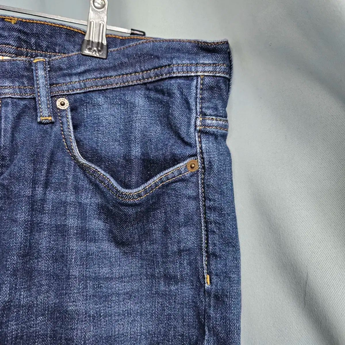 アクネストゥディオズ