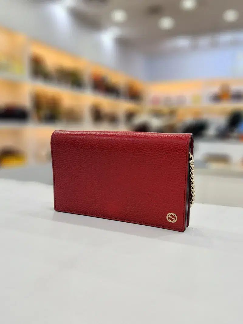 チェーン レッド