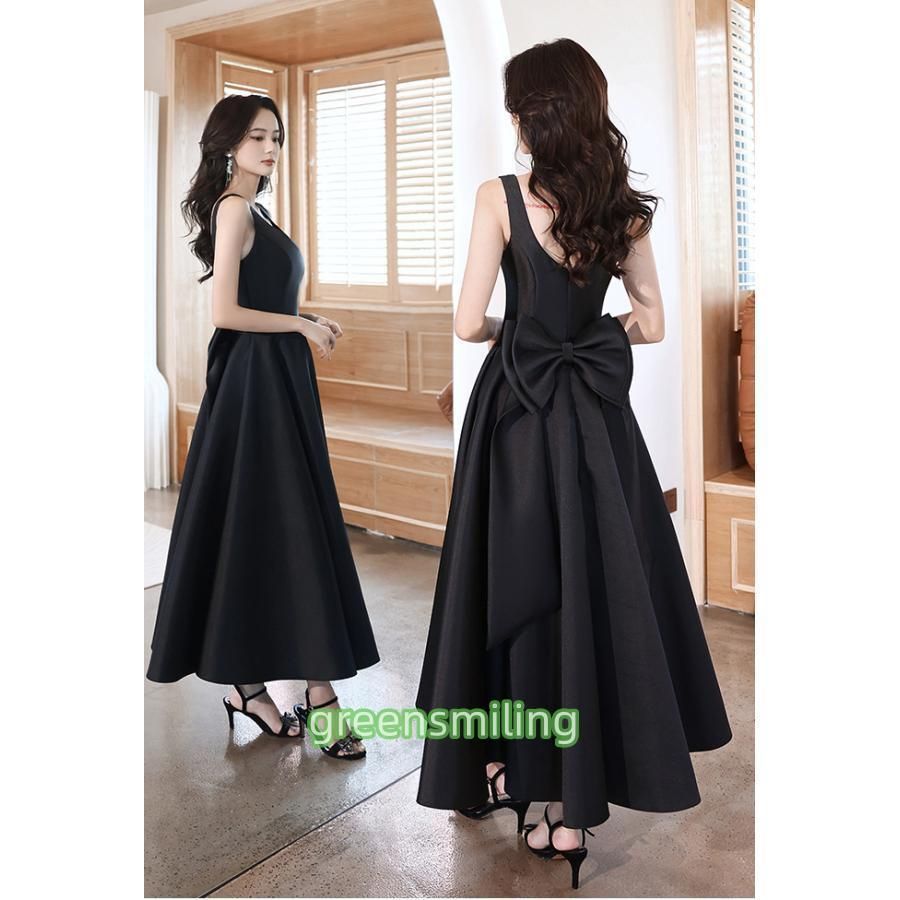 ブラック ノースリーブ