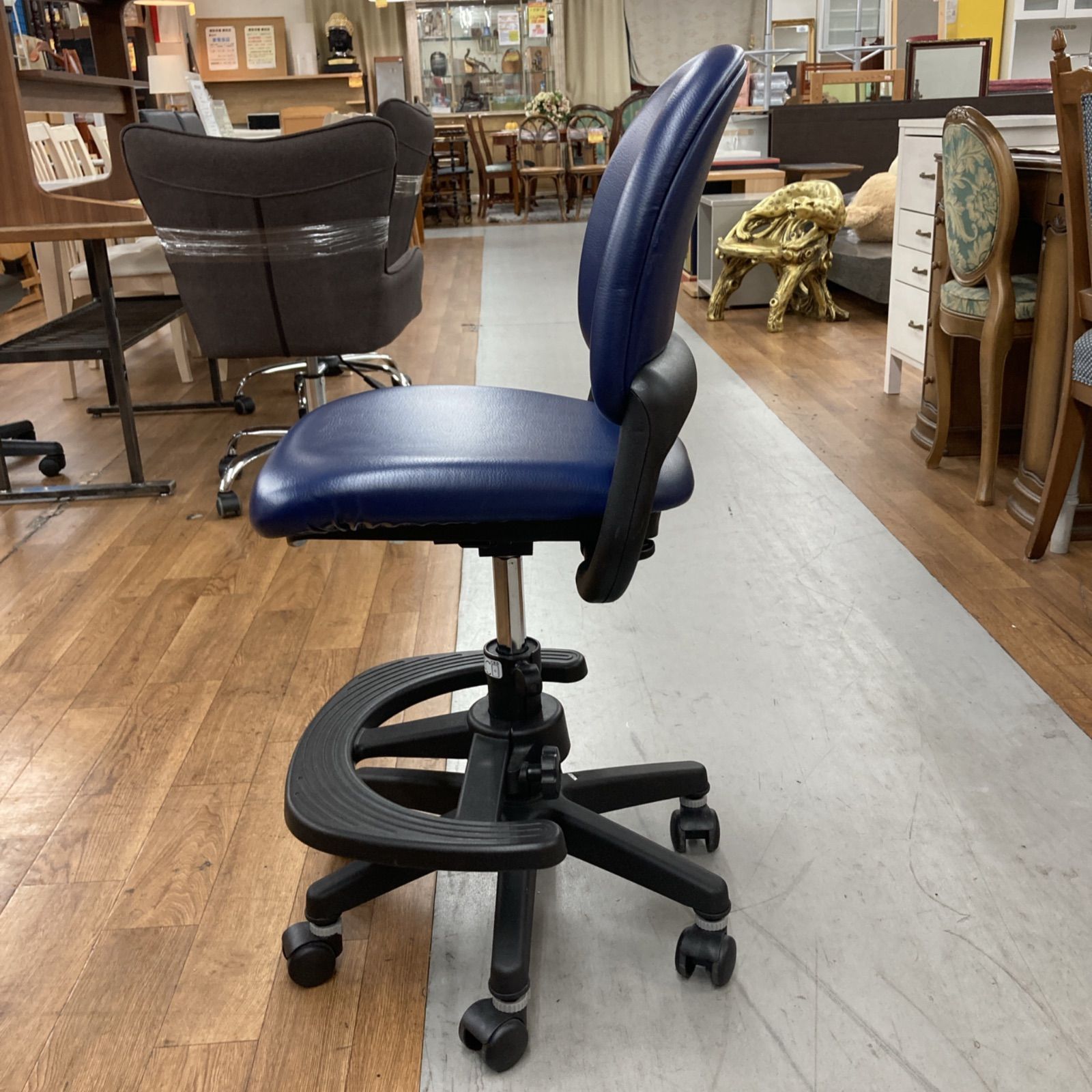 ベストフィットチェア CDY-665BKNB