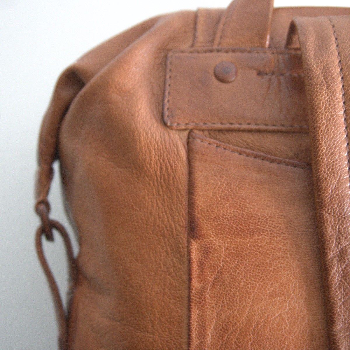 美品】genten 【ゴートヌメ レザー 焦がし加工 バックパック