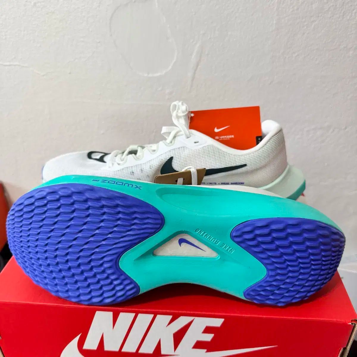 ズームフライ5 オーバーサイズ290 白ミント色