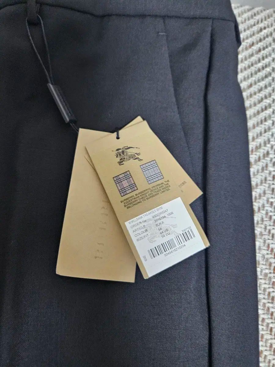 バーバリー メンズ スーツ セットアップ 54 KANDAIZUMI_COM