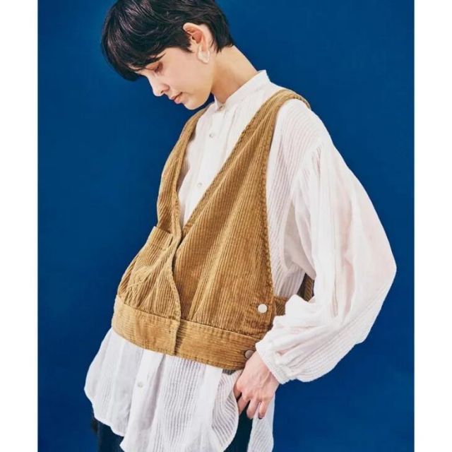 ESTROISLOSE エストゥロワルーズ ソフトコーデュロイ ベスト beige onesize ピグメントダイ ヴィンテージ加工