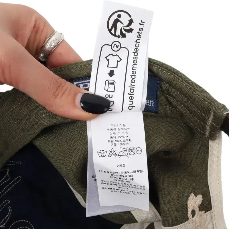 ベースボールキャップ