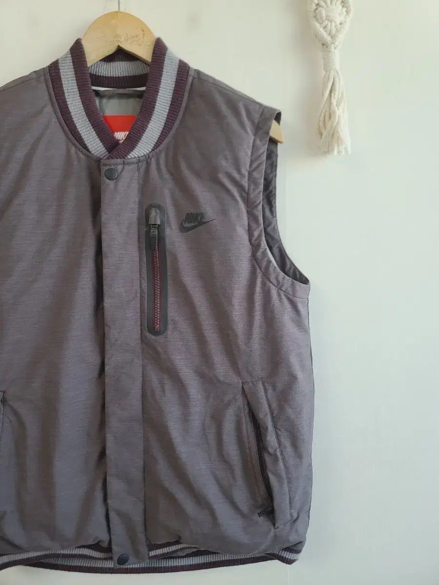 ナイキ ダックダウン ダウンベスト M 95~痩せ型100まで