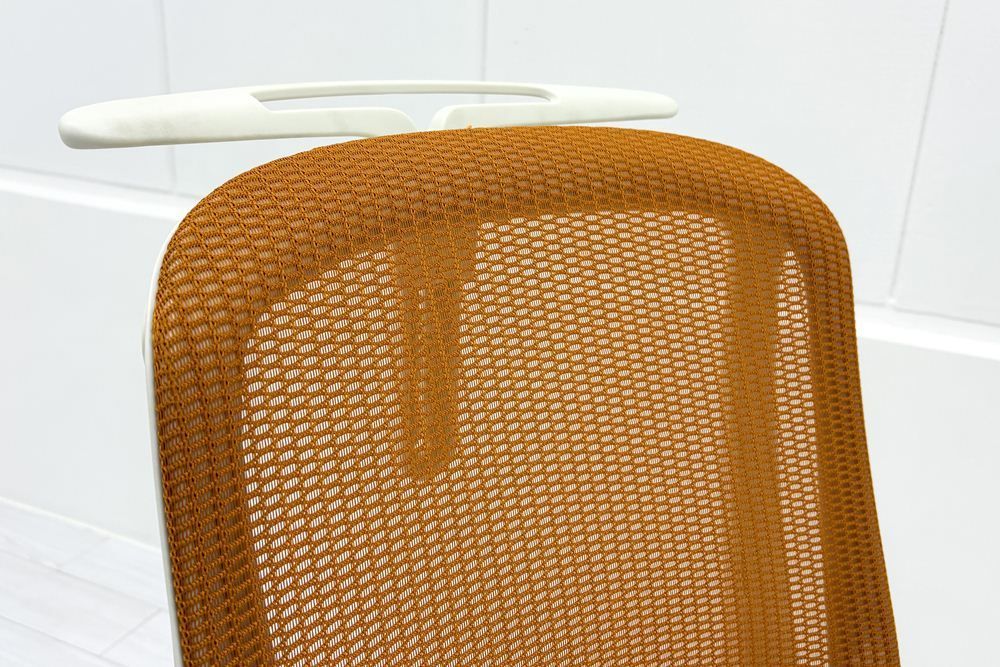 シルフィーチェア オカムラ 2016年製 ハイバック 可動肘 Sylphy クッション オフィス家具 オフィスチェア オレンジ A000003908 MARWIL-DEMENAGEMENTS_CH