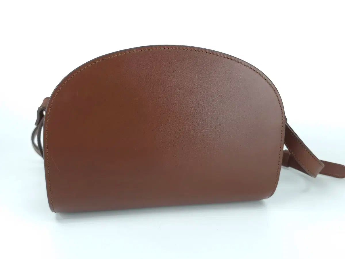 ハーフムンバック ミニバック