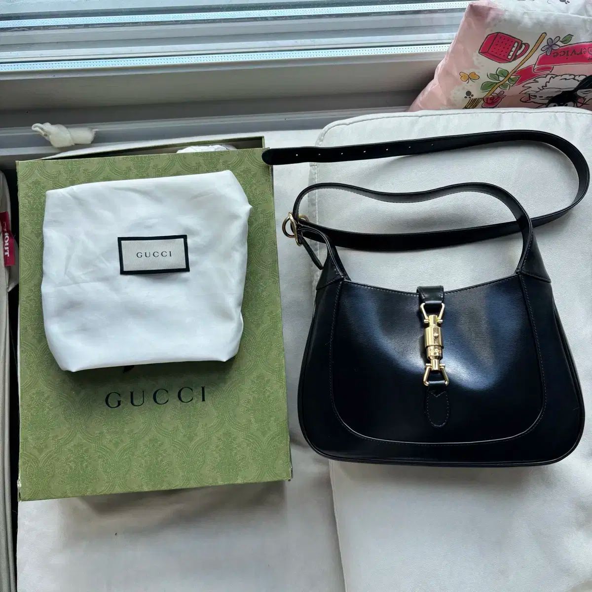 グッチ ジャッキーバッグ ブラック スモール ショッピングバッグ ダストバッグ 含む