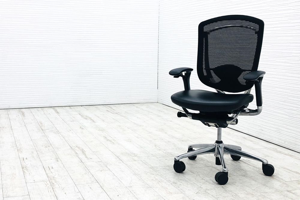 オカムラ コンテッサチェア Contessa 革 ポリッシュフレーム 可動肘 オフィス家具 チェア ブラック レザー A000003516