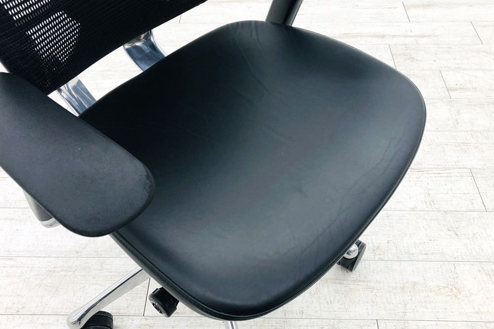 ブラック レザー