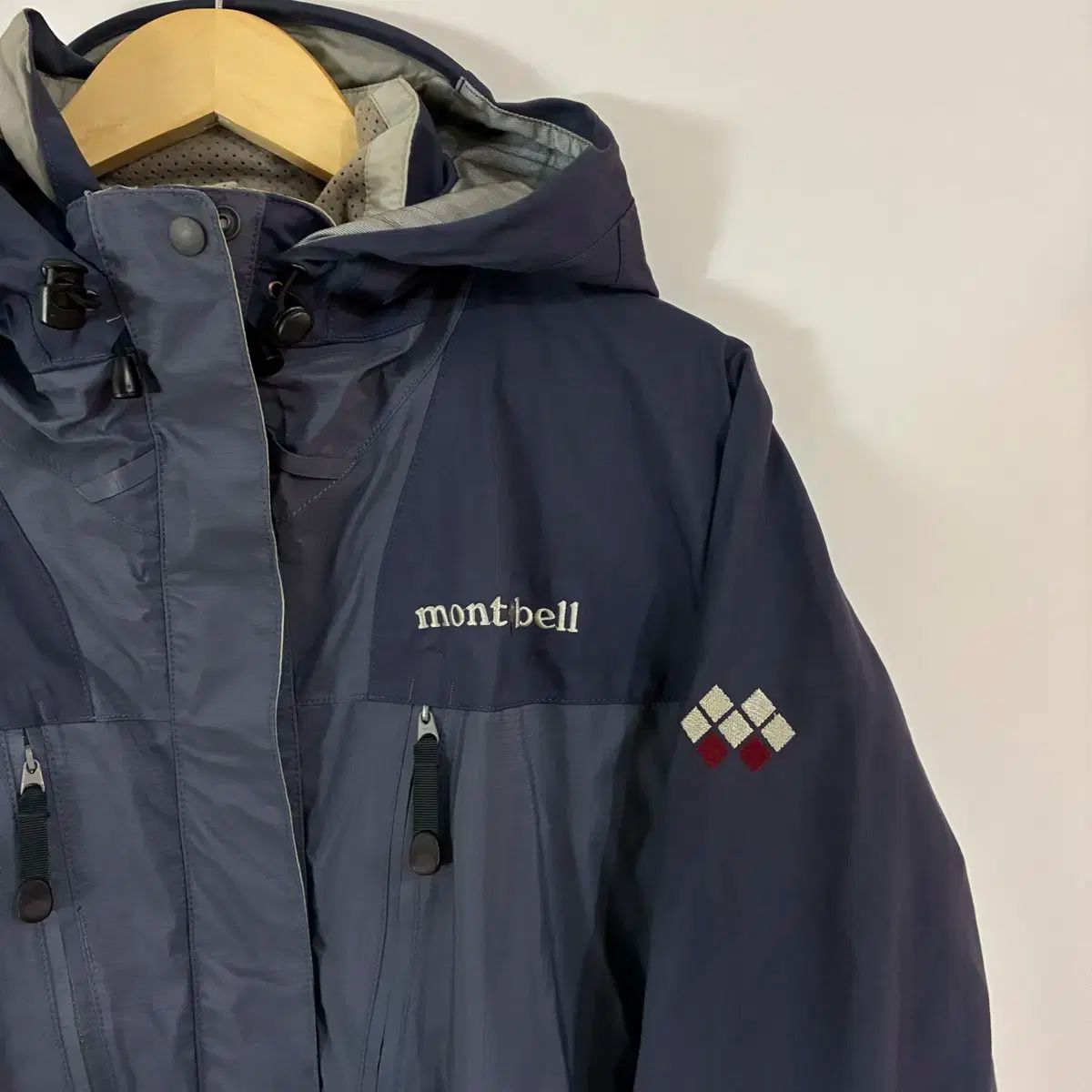 1338 モンベル ウィンドブレーカー