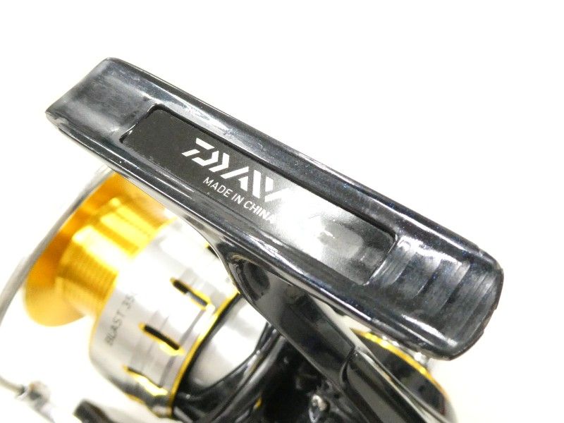 【美品】ダイワ 16ブラスト 3500H ダイワ ブラスト 3500 (リール) 価格比較 - 価格.com