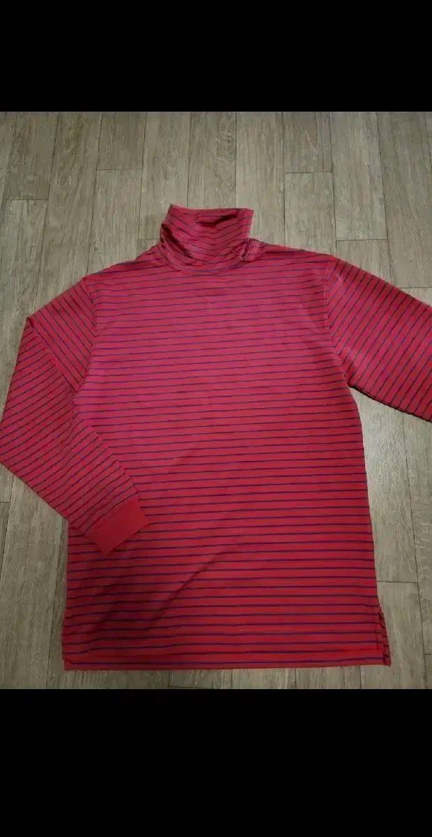 ボーダー柄 長袖 タートルネック Tシャツ レッド105