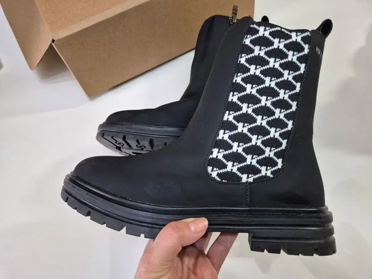 Hazzys Kids へジスキッズ 女の子 ブーツ 230 状態