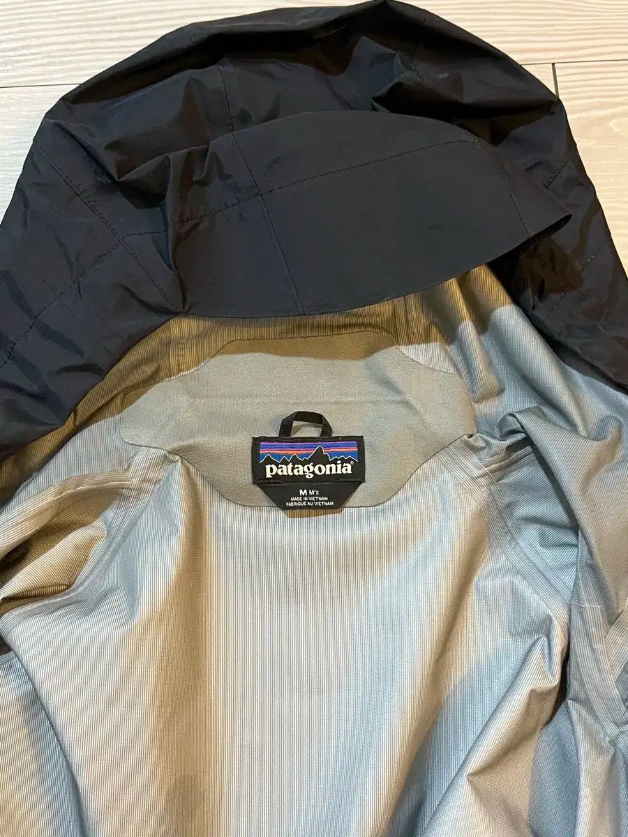 パタゴニア トレントシェル ブラック mサイズ
