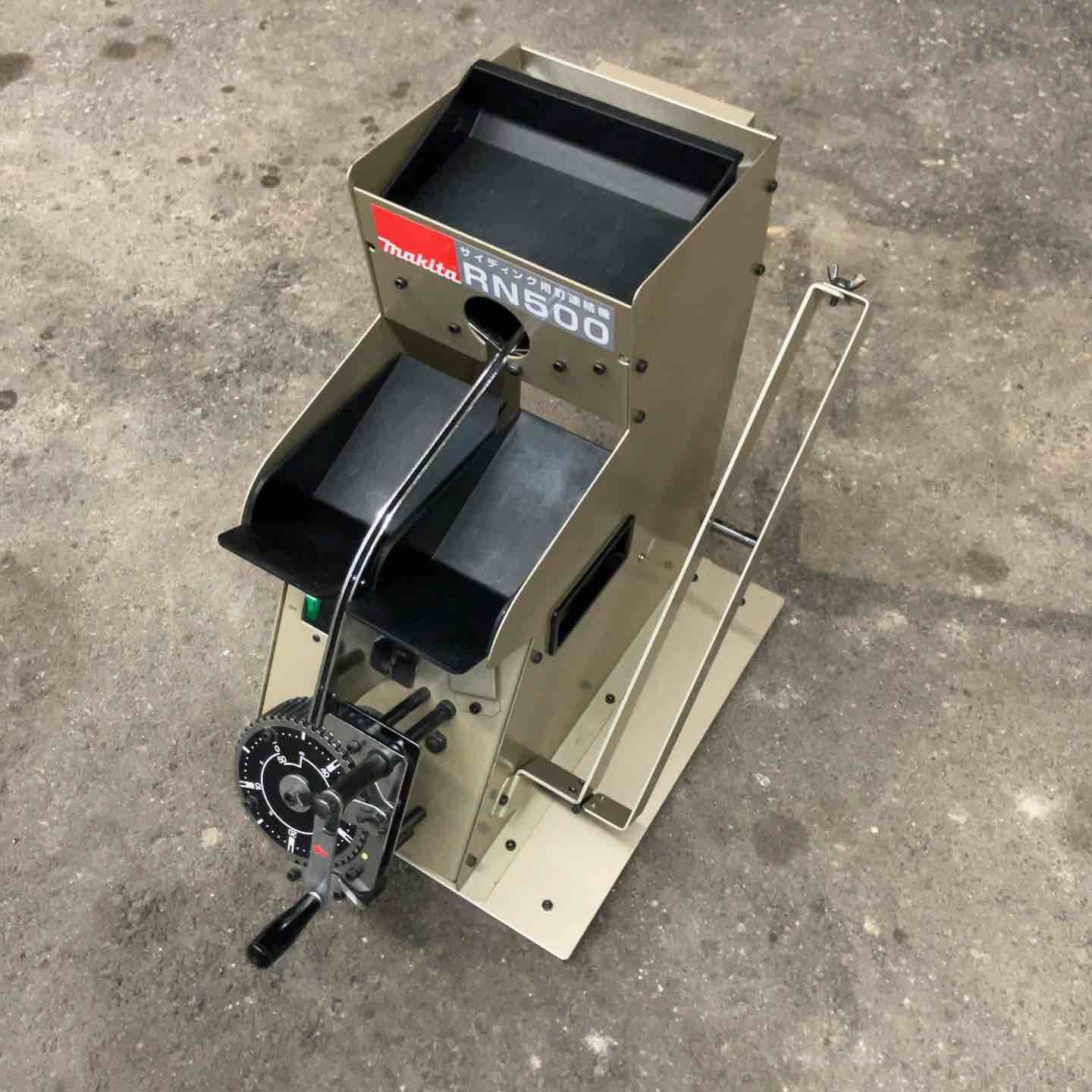 品 マキタ makita サイディング用釘連結機 RN500 桶川店