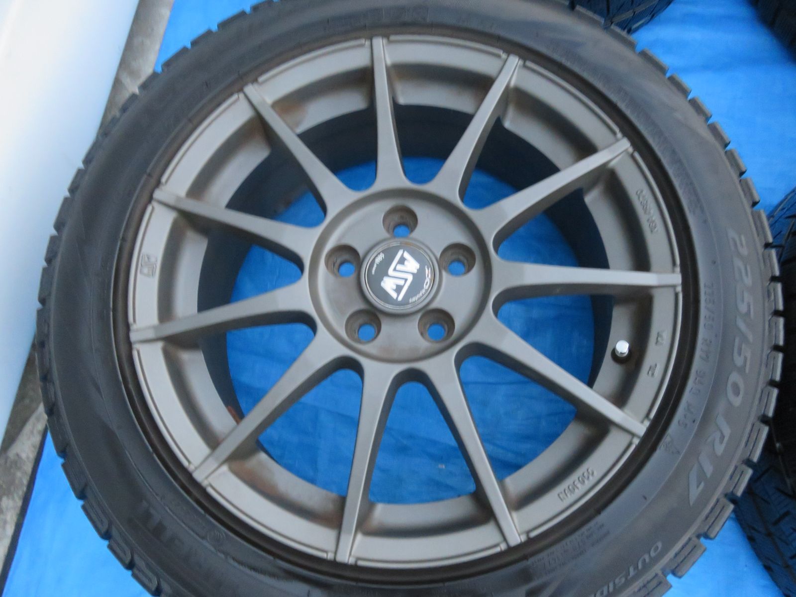 ホイールタイヤ