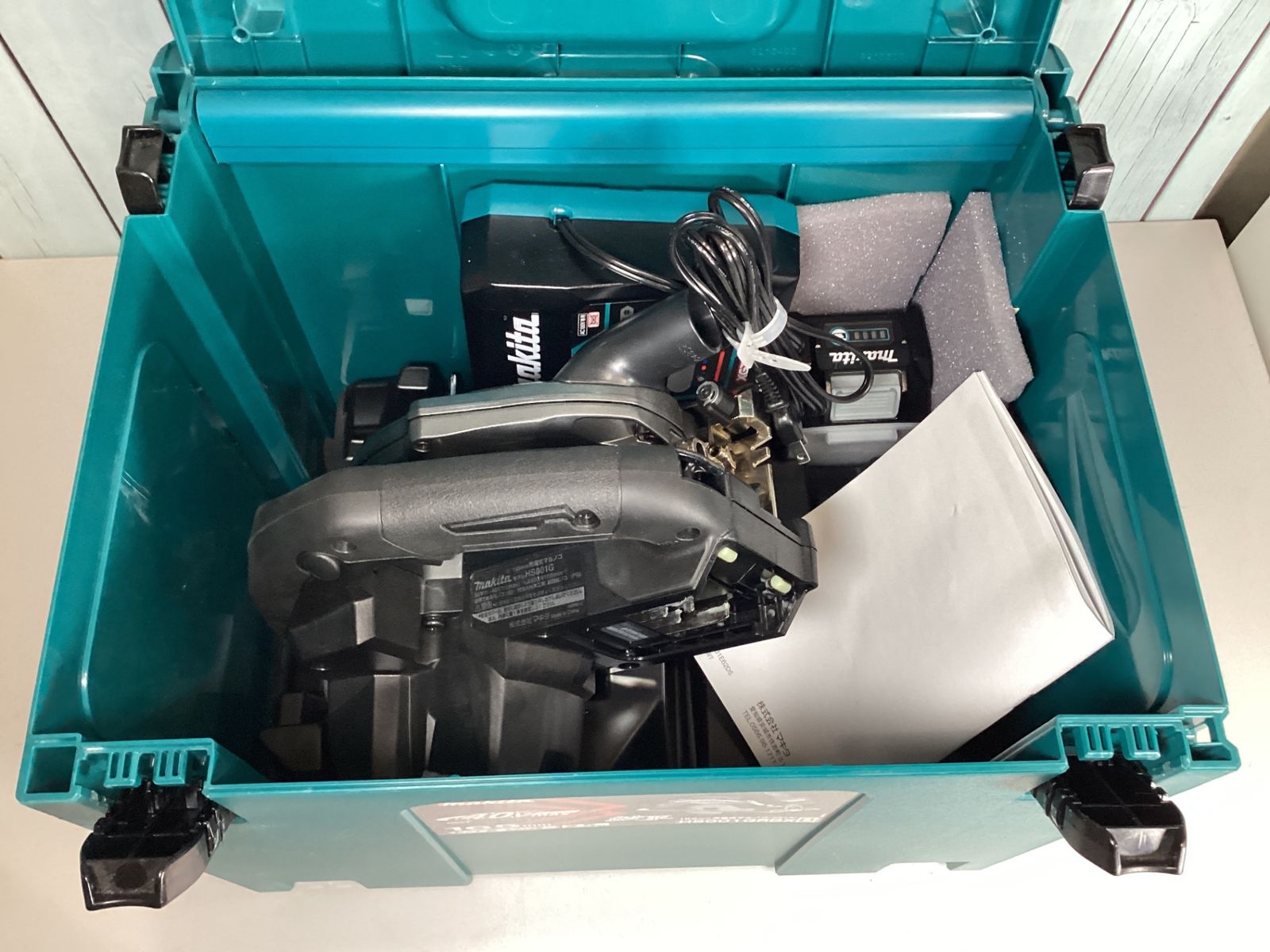 マキタ makita コードレス丸のこ HS001GRDXB