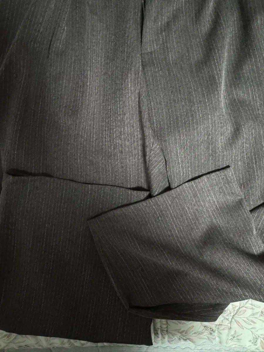  01 Karactor ヘリンボーン プリーツ ワイド パンツ マルーン スラックス パンツ