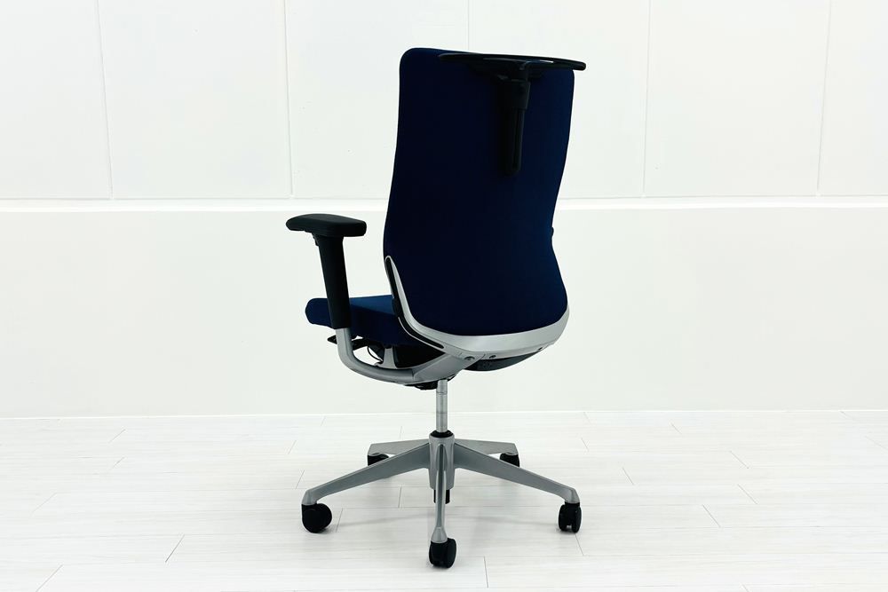 オカムラ コーラルチェア ハイバック 2018年製 可動肘 オフィス家具 OKAMURA Choral チェア 事務椅子 OAチェア A000003923