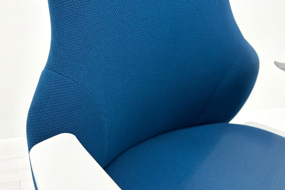 グーフォチェア