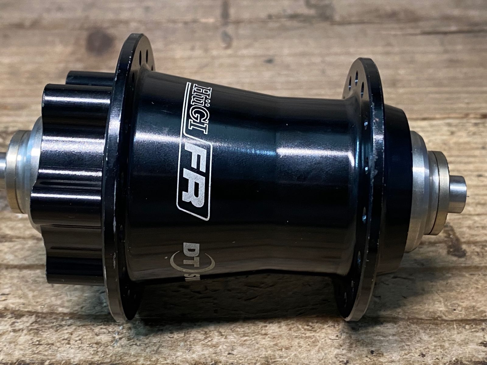 JM180 DT SWISS HuGI FR フロントハブ QR 100mm 6BOLT 32H BRIGHTFACE_UK