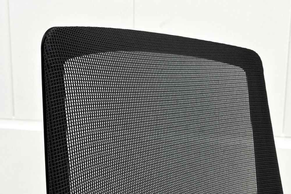 オカムラ フィノラチェア 製 Finora メッシュ オフィス家具 可動肘 C787MR F1H2 ミディアムグレー A000004048 MARWIL-DEMENAGEMENTS_CH