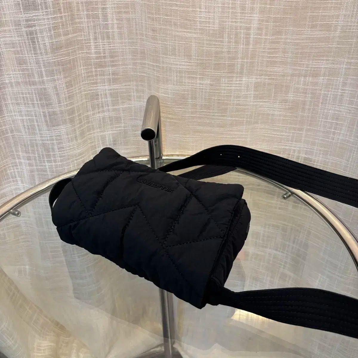 パデッド クロスバッグ