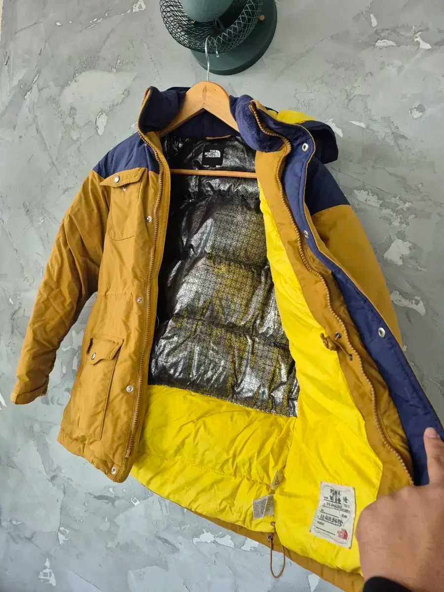  THE NORTH FACE ザノースフェイス キッズ ダウン 150 サイズ その他 ジャケット ブルゾン