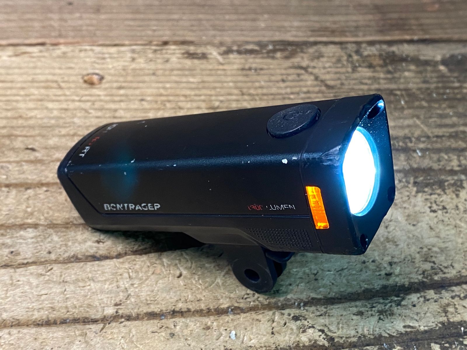 JM176 ボントレガー BONTRAGER ION PRO RT フロントライト 黒 点灯 済