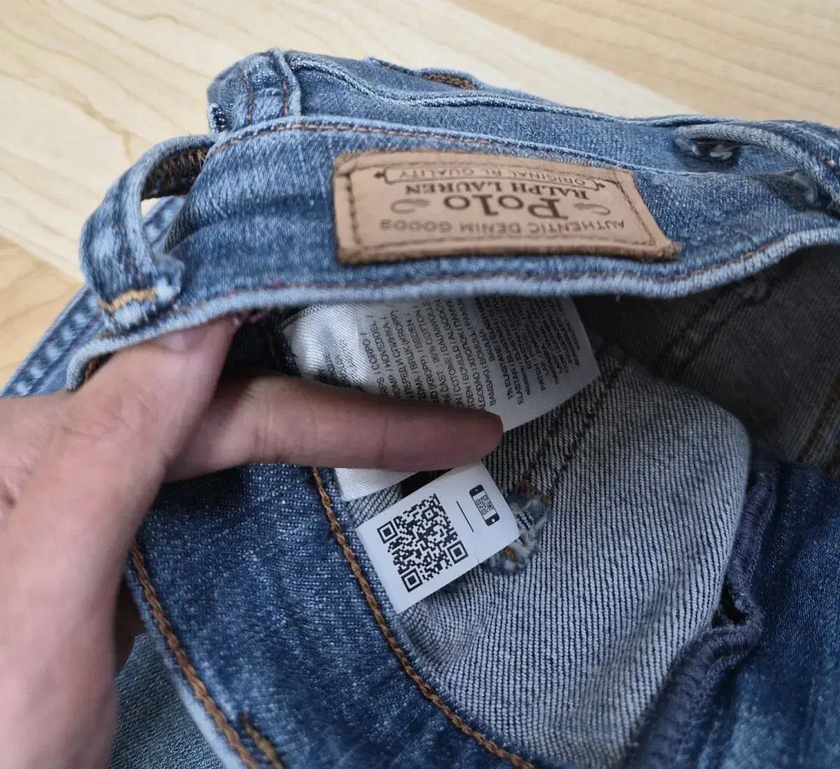 クリスタル着用 ポロ