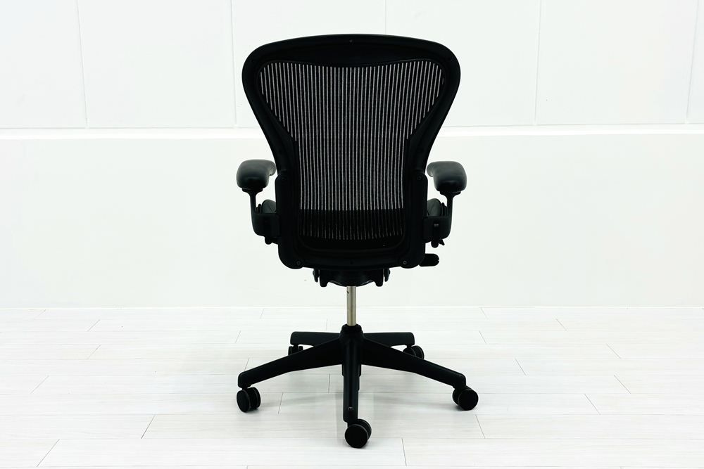 ハーマンミラー アーロンチェア Bサイズ 可動肘 ランバー無 Herman Miller Aeron Chairs オフィス家具 メッシュ A000004034 MARWIL-DEMENAGEMENTS_CH