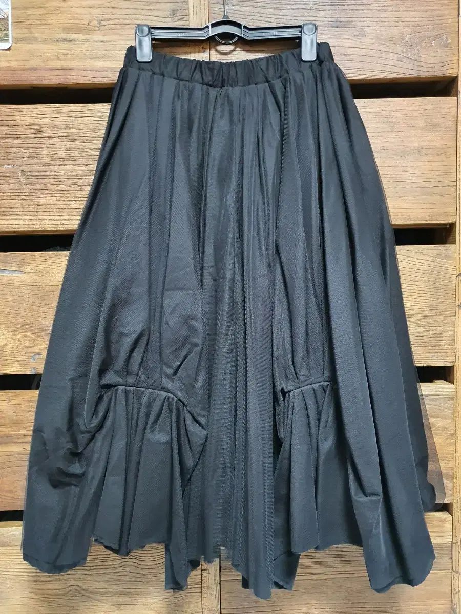 シーズグッドドットコム シーズスタイル ピンタック シャーリング ブラック ロング丈スカート