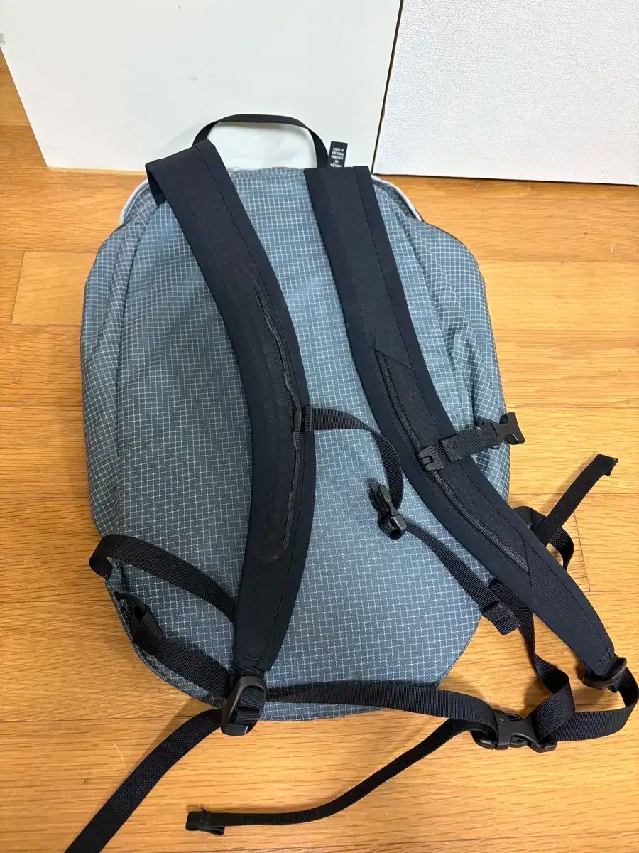 ARC TERYX アークテリクス コンシール ネプチューン