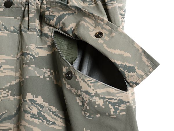 デッドストック USAF デジタルカモ　デジカモ　ゴアテックス パンツ M-R デッドストック USAF デジタルカモ デジカモ ゴアテックス パンツ M-R